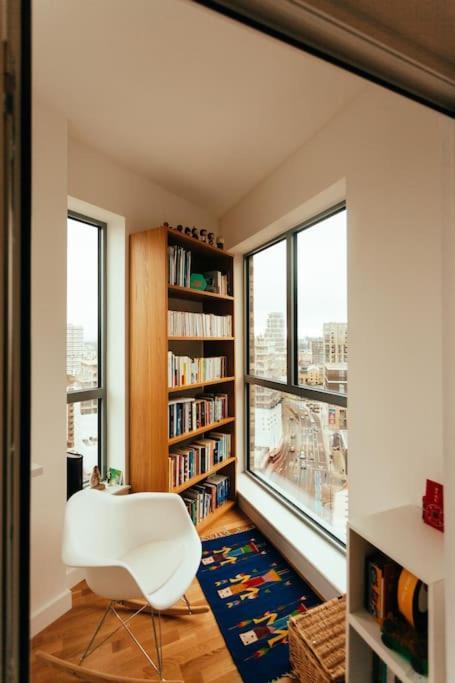 3 Bedroom Penthouse With Terrace And Skyline In Battersea Londres Extérieur photo